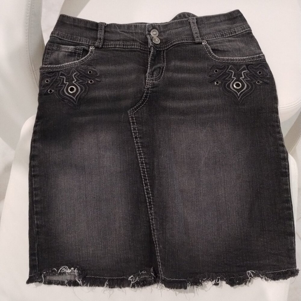 Short, black, retro denim skirt
